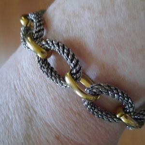 🎉🎉C.Wonder, Gold Tone & Pewter Tone Link Bracelet🎉🎉